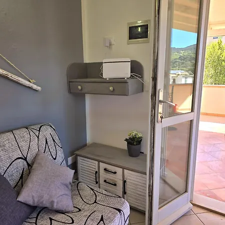 Chez Choucas Maison E Maisonette - Goelba Apartment *
